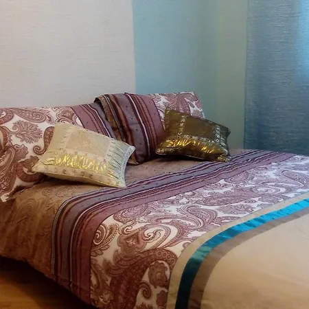 Four-room Near Metro Station Victory Square Apartament