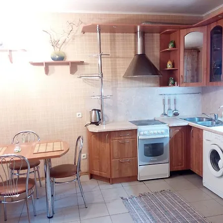 Four-room Near Metro Station Victory Square * Mińsk