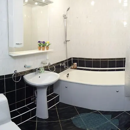 Four-room Near Metro Station Victory Square Apartament *
