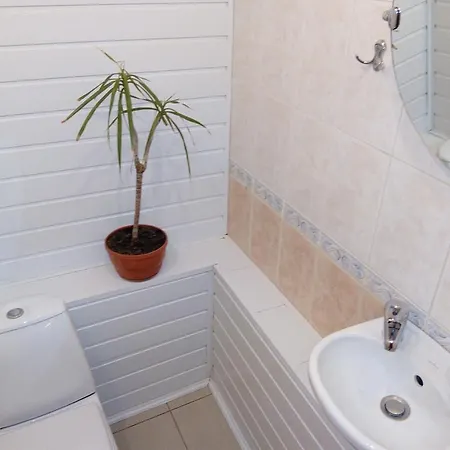 Apartament Four-room Near Metro Station Victory Square Mińsk