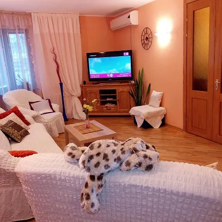 Apartament Four-room Near Metro Station Victory Square Mińsk